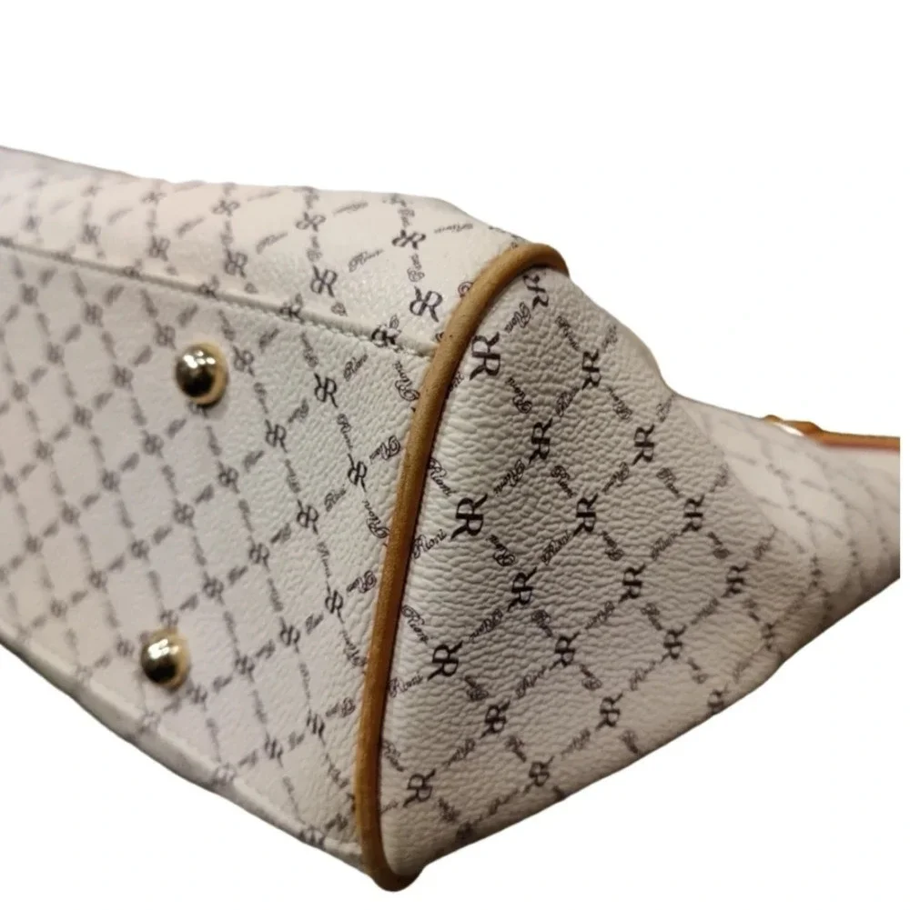 Rioni Kendall The Everyday Weekender EUC ❤️ - Picture 10 of 14